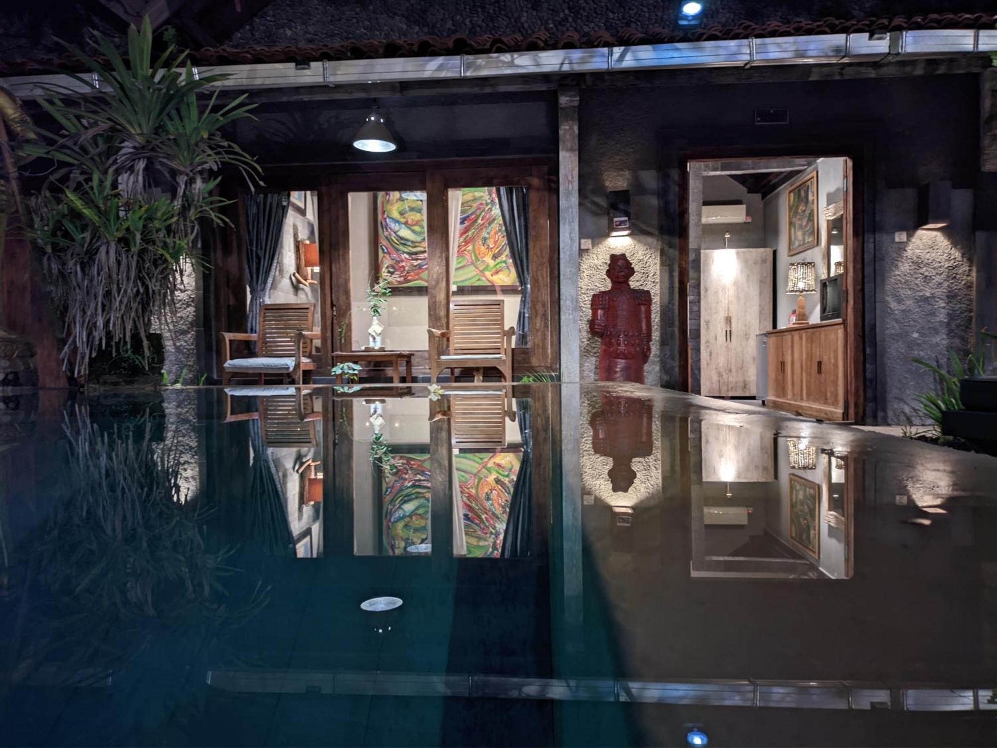 Astuti Gallery Homestay Yogyakarta Exterior foto