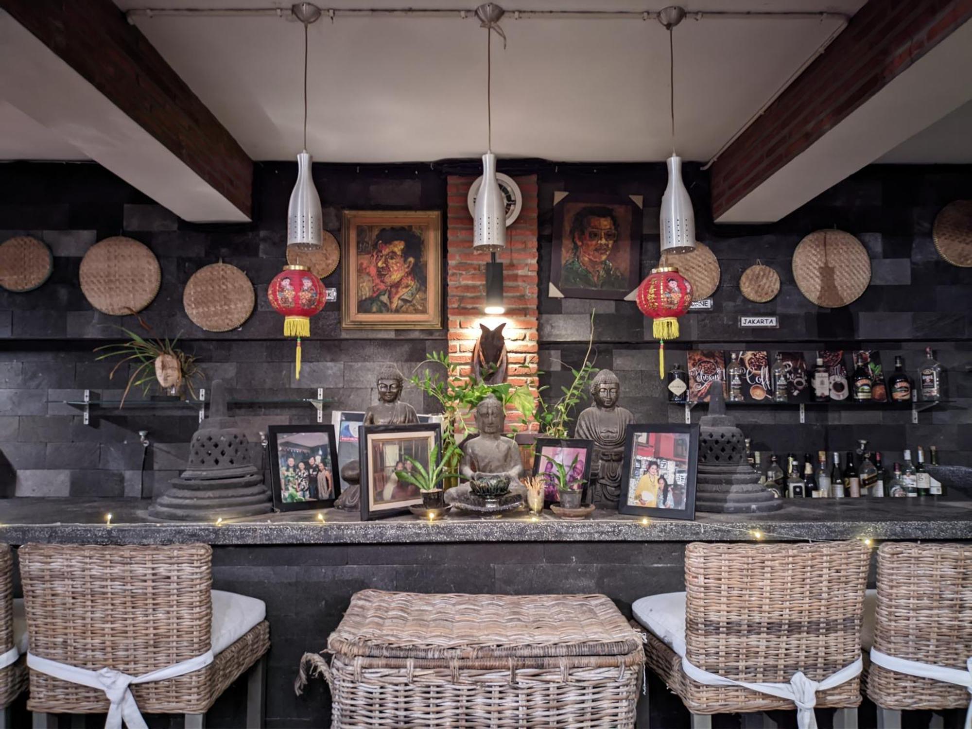 Astuti Gallery Homestay Yogyakarta Exterior foto
