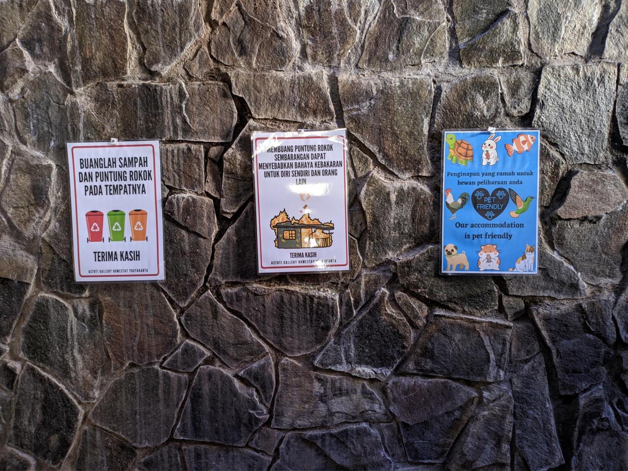 Astuti Gallery Homestay Yogyakarta Exterior foto