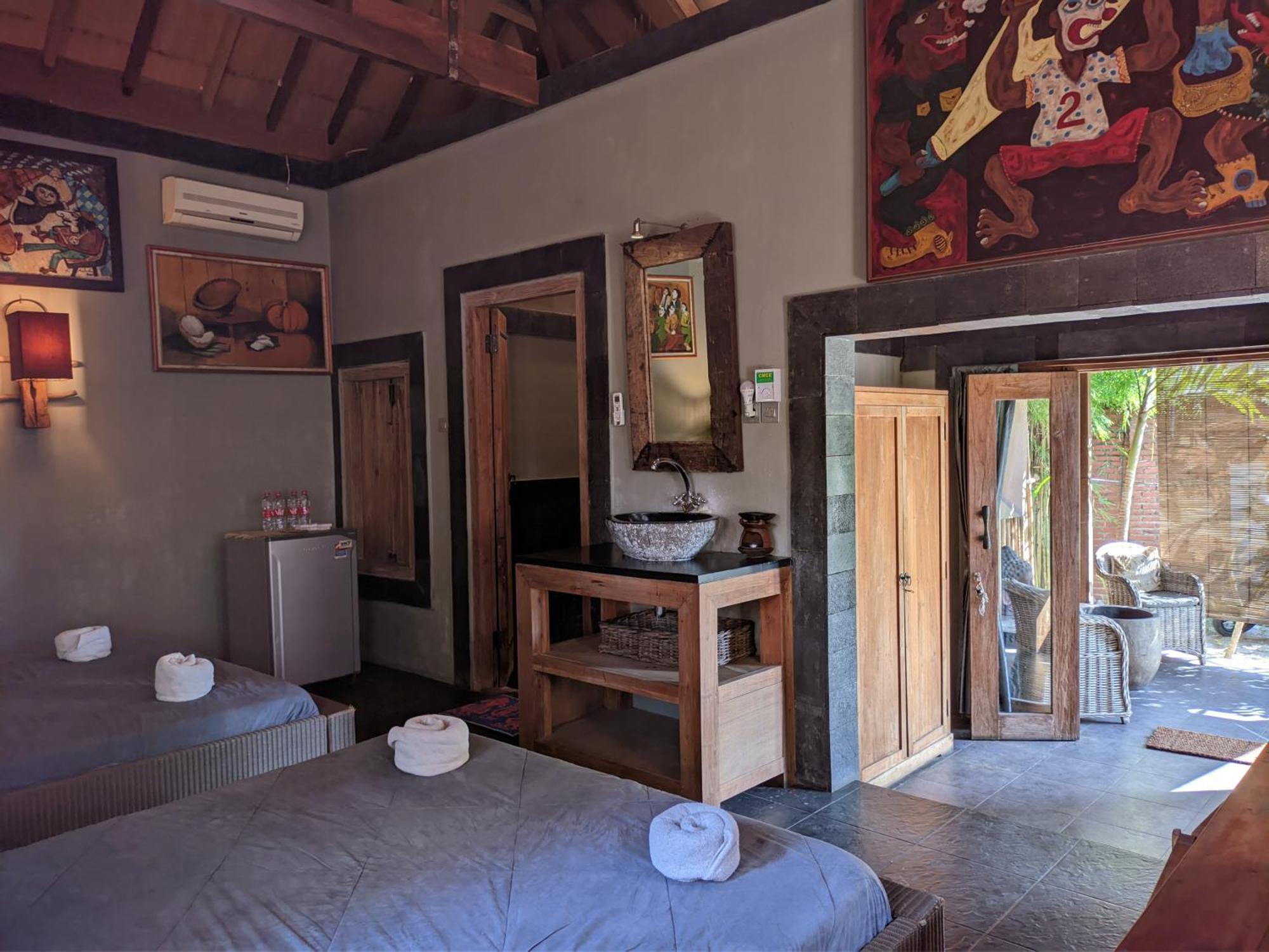 Astuti Gallery Homestay Yogyakarta Exterior foto